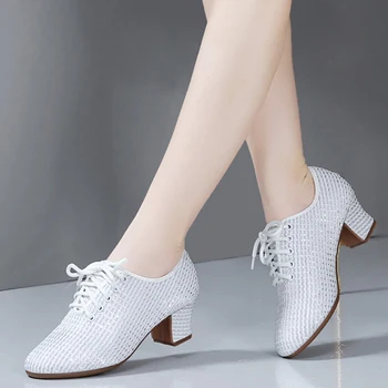 Nový štýl biela latinské tanečné topánky štvorcových tanečné topánky dámske mäkké jediným stredný náklon šľachy dolnej tanečné topánky tvaru tanečné topánky